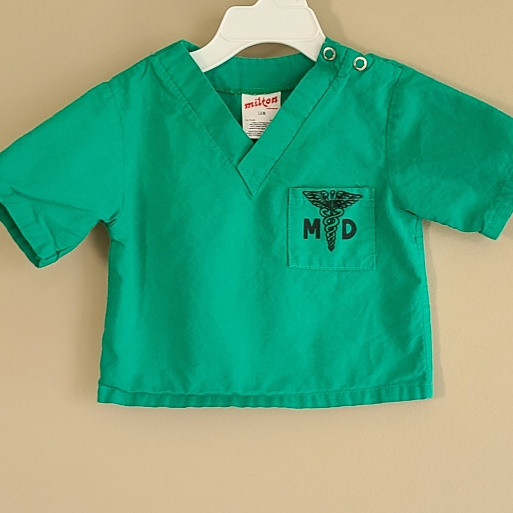 Baby scrubs pullover top